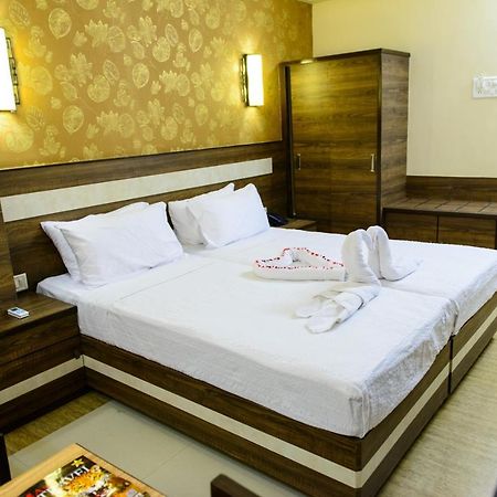 Hotel La Grace Margao Zewnętrze zdjęcie